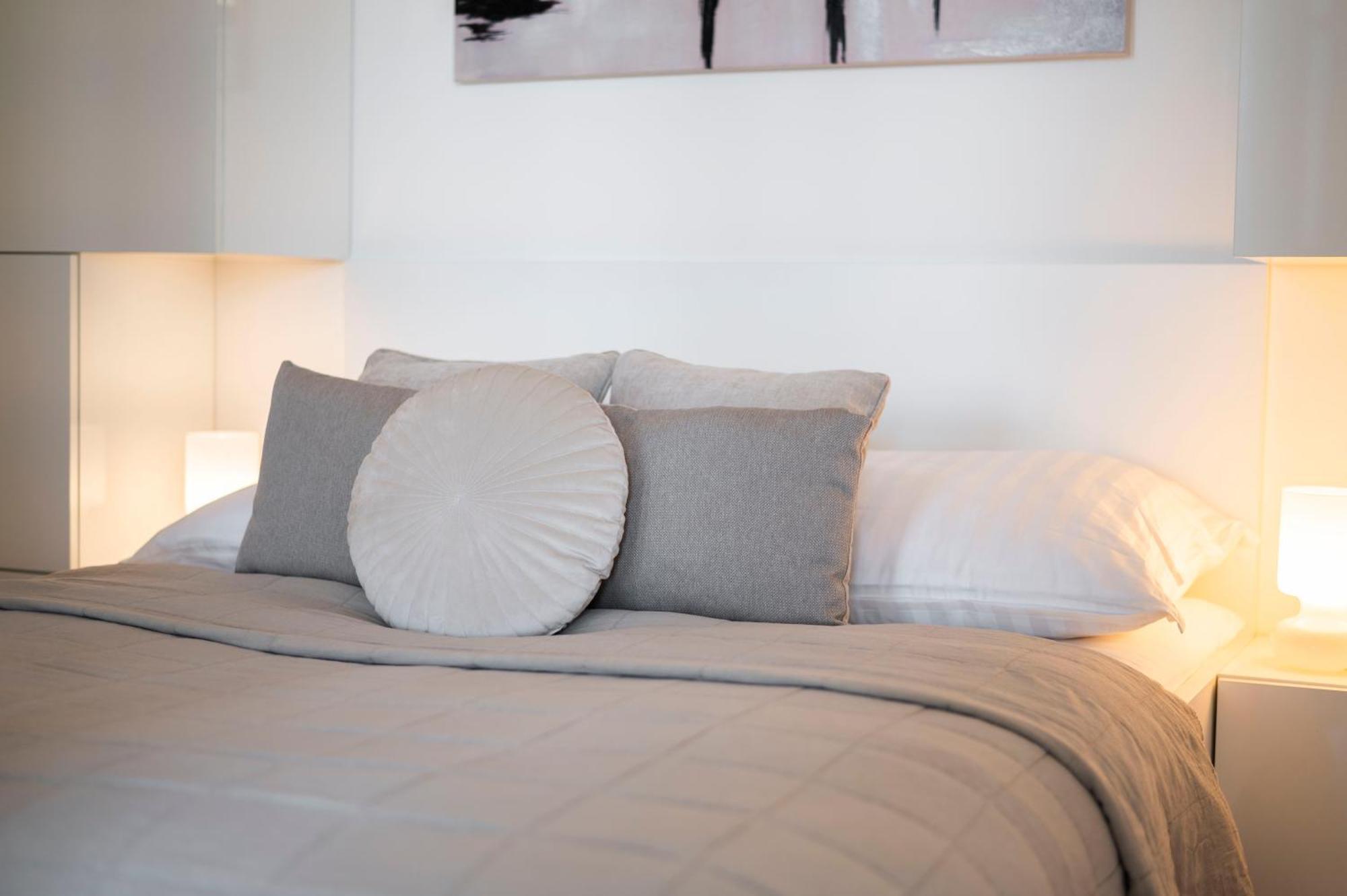 Luxury 1bdrm On The 28th Floor Pressburg